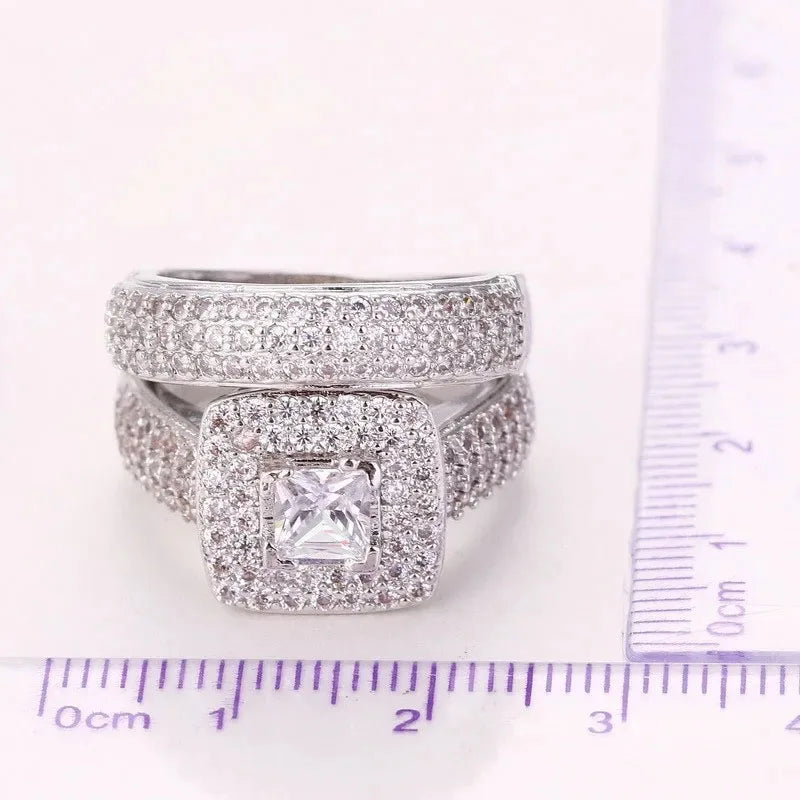 925 Sterling Silver Color Engagement Ring Romantic Fashion Jewelry Cubic Zircon Bezel Set Decoration for Women Girls Wholesale